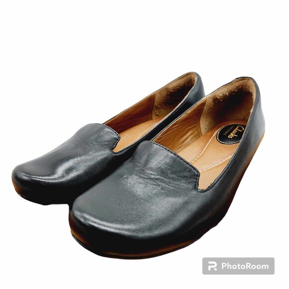 Clarks Artisan Women 6.5M Black Leather Slip On Ballet Loafer Low Heel Round Toe - Picture 1 of 12
